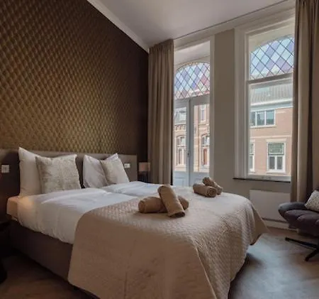 High End 1br Center 3*