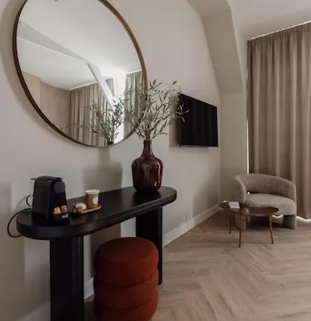 Apart-hotel High End 1br Center 3*